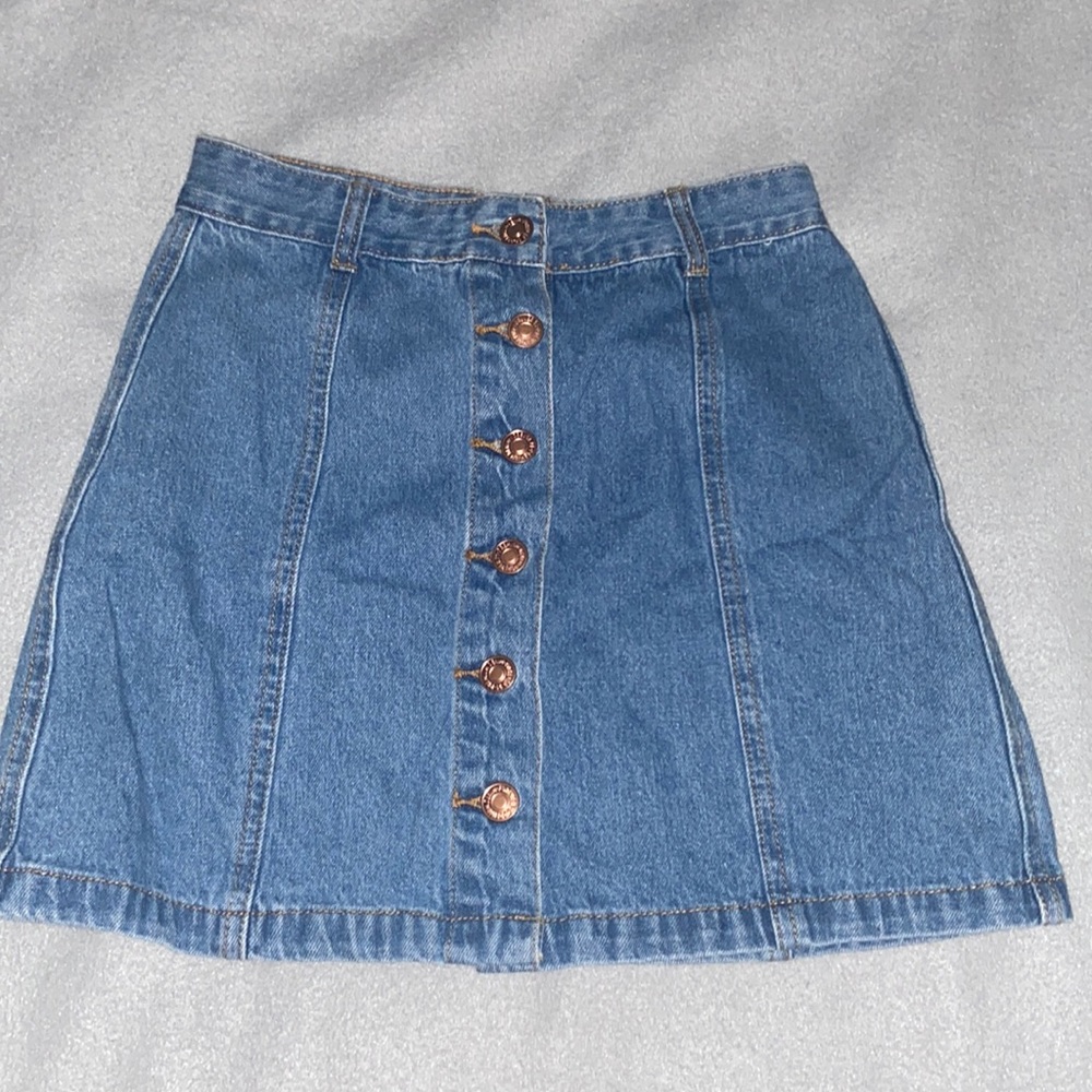 H&M: Divided, Small, Blue.